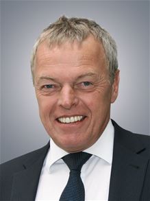 Helge <b>Rud Larsen</b> - e58ac9e5-9c7b-4d54-86e2-4308d239f949_size220x293