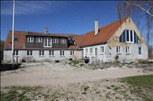 Kirkeskovvej 2, Kirke såby