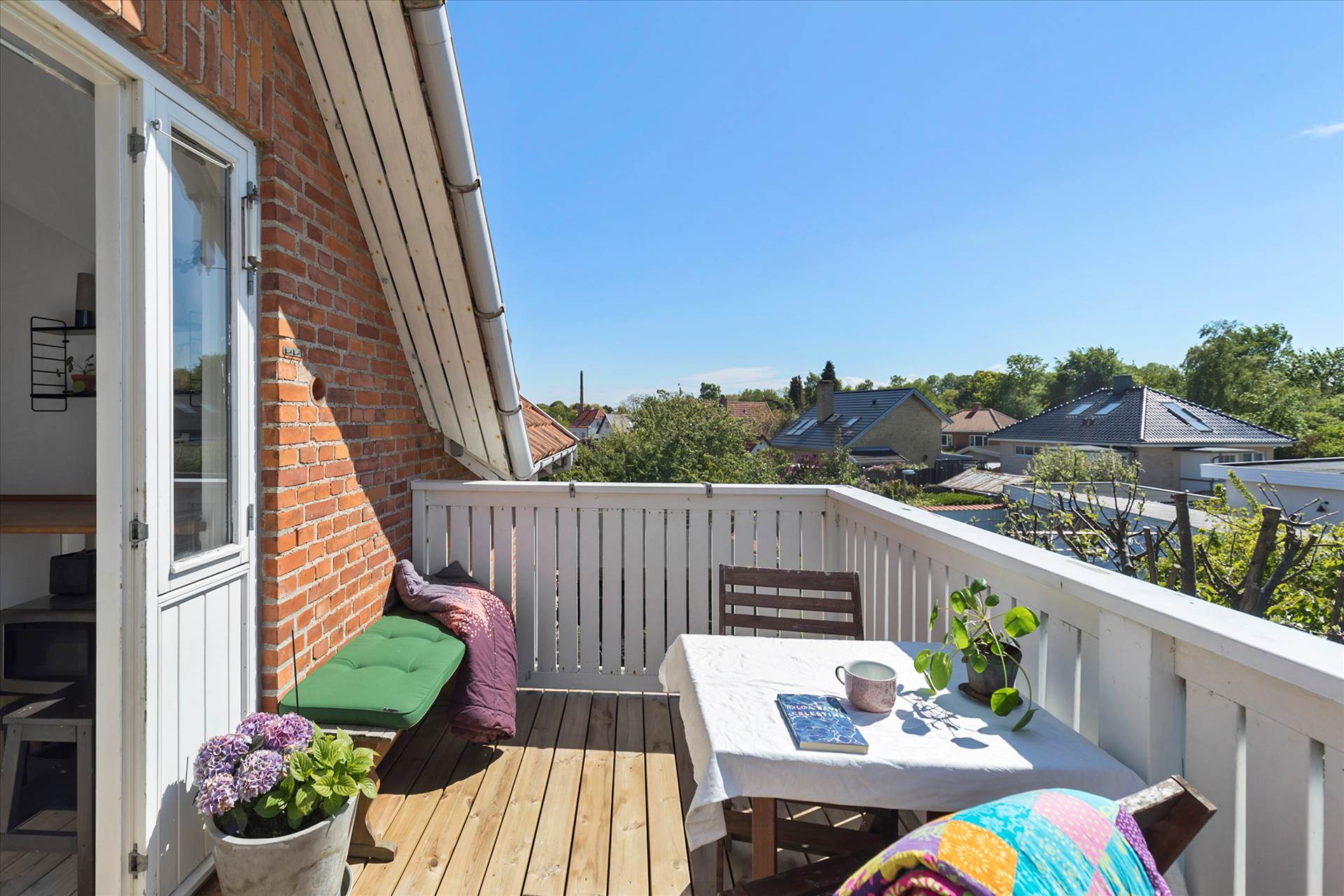 Get Vaerelses ejerlejligheder satellit strand Desktop Wallpaper Free