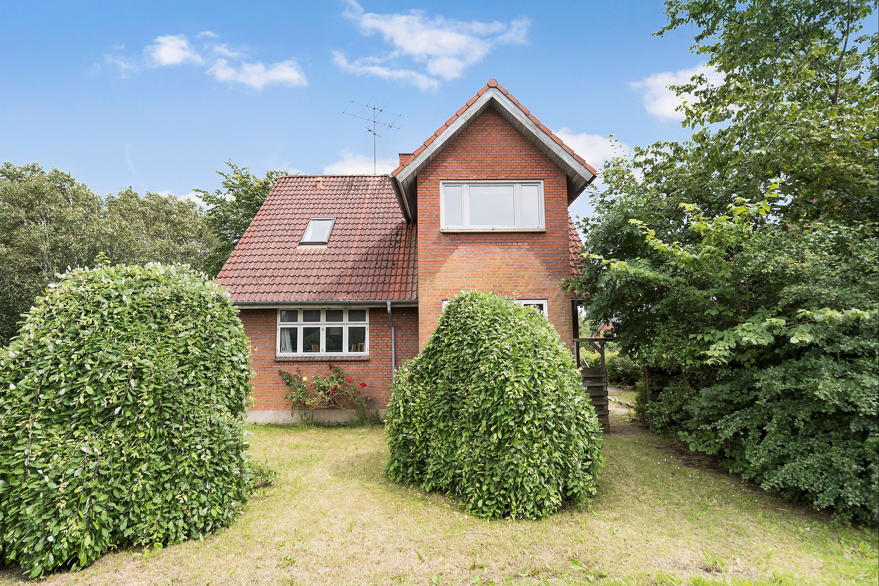 Villa på Mads Doss' Vej 6 8620 Kjellerup.