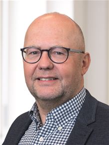 Arne E. Kjølhede