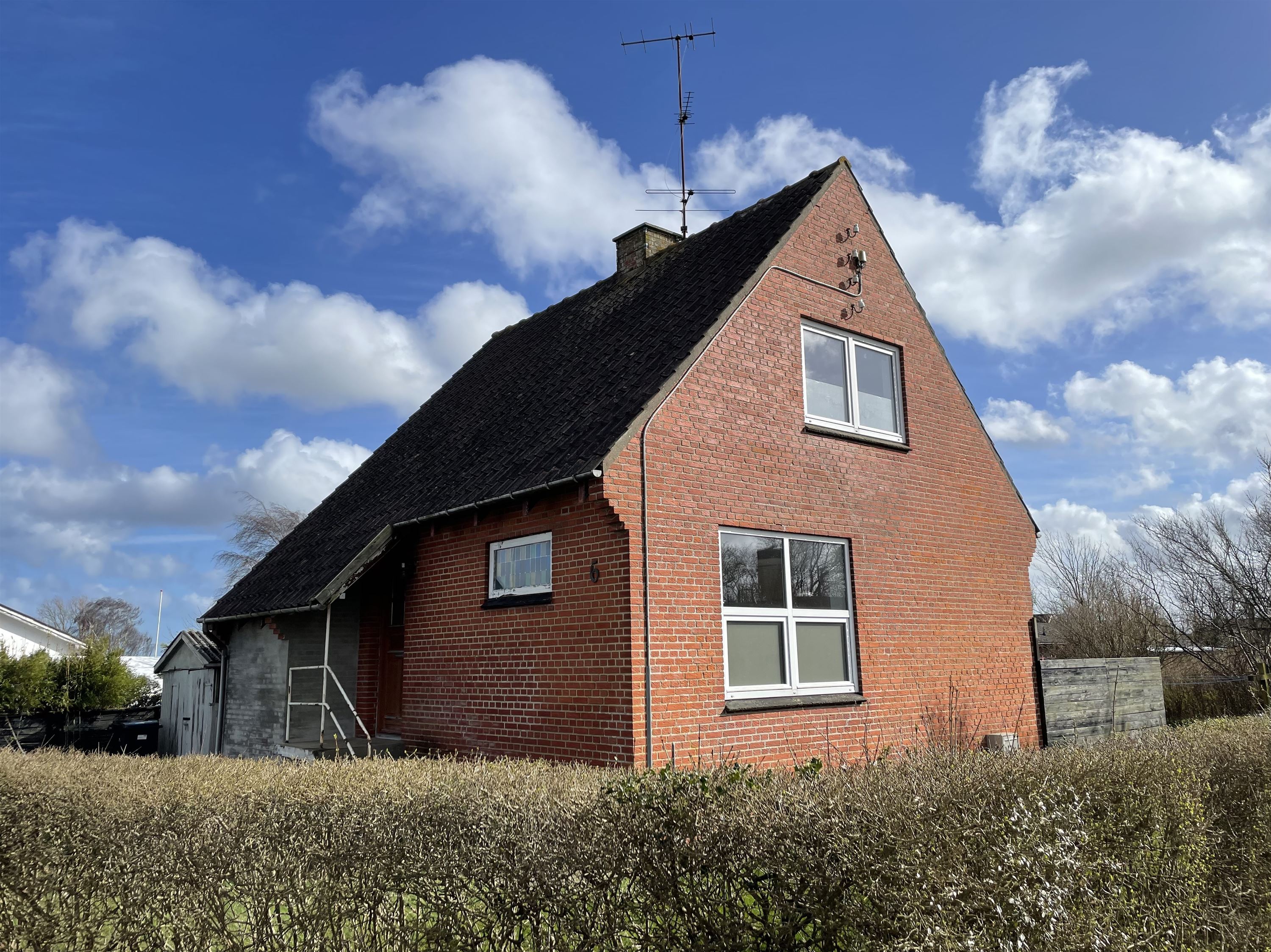 Villa på Vrangbækvej 6 9900 Frederikshavn.