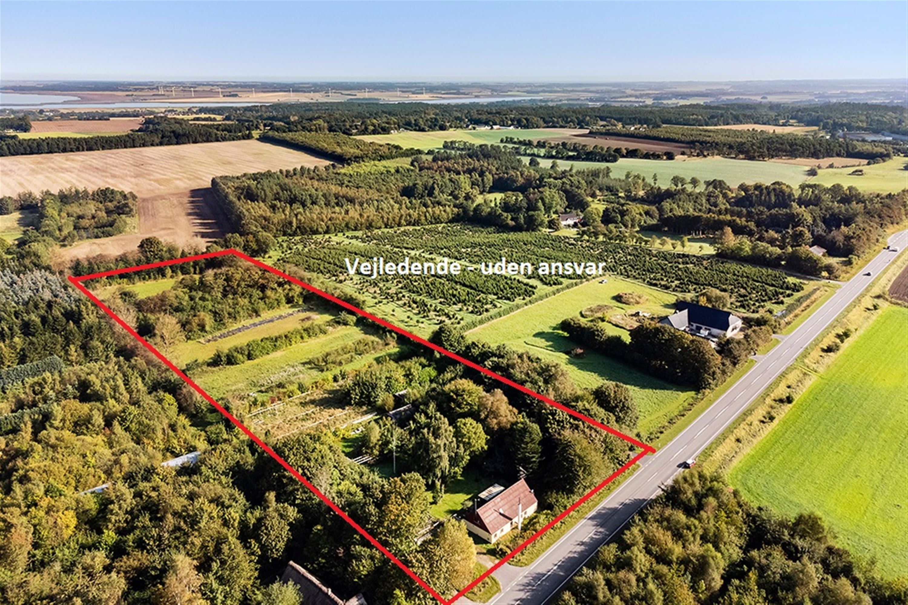 Landejendom på Grenåvej 239 8960 Randers SØ.