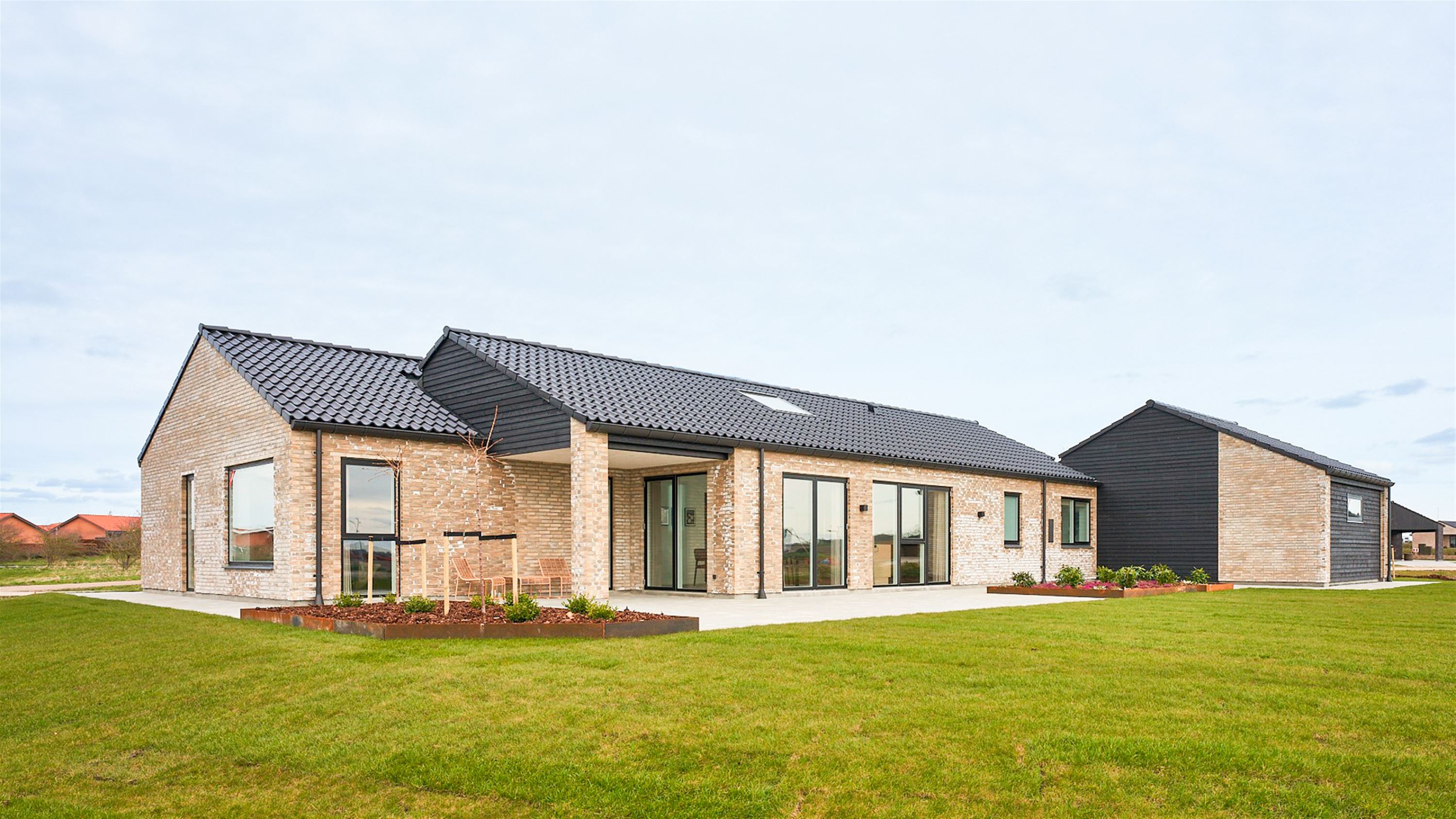 House, 177 m², land 906 m²