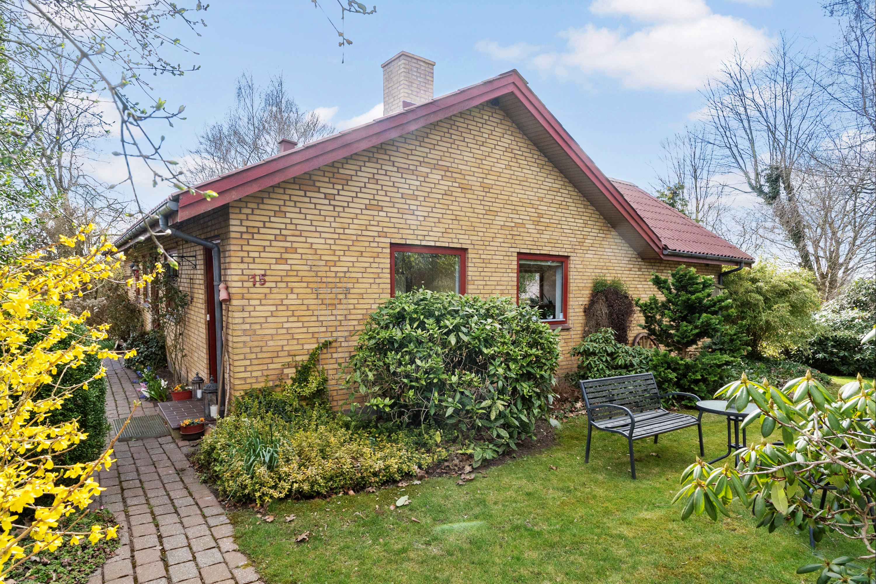 Shtëpi, 132 m², tokë 7577 m²