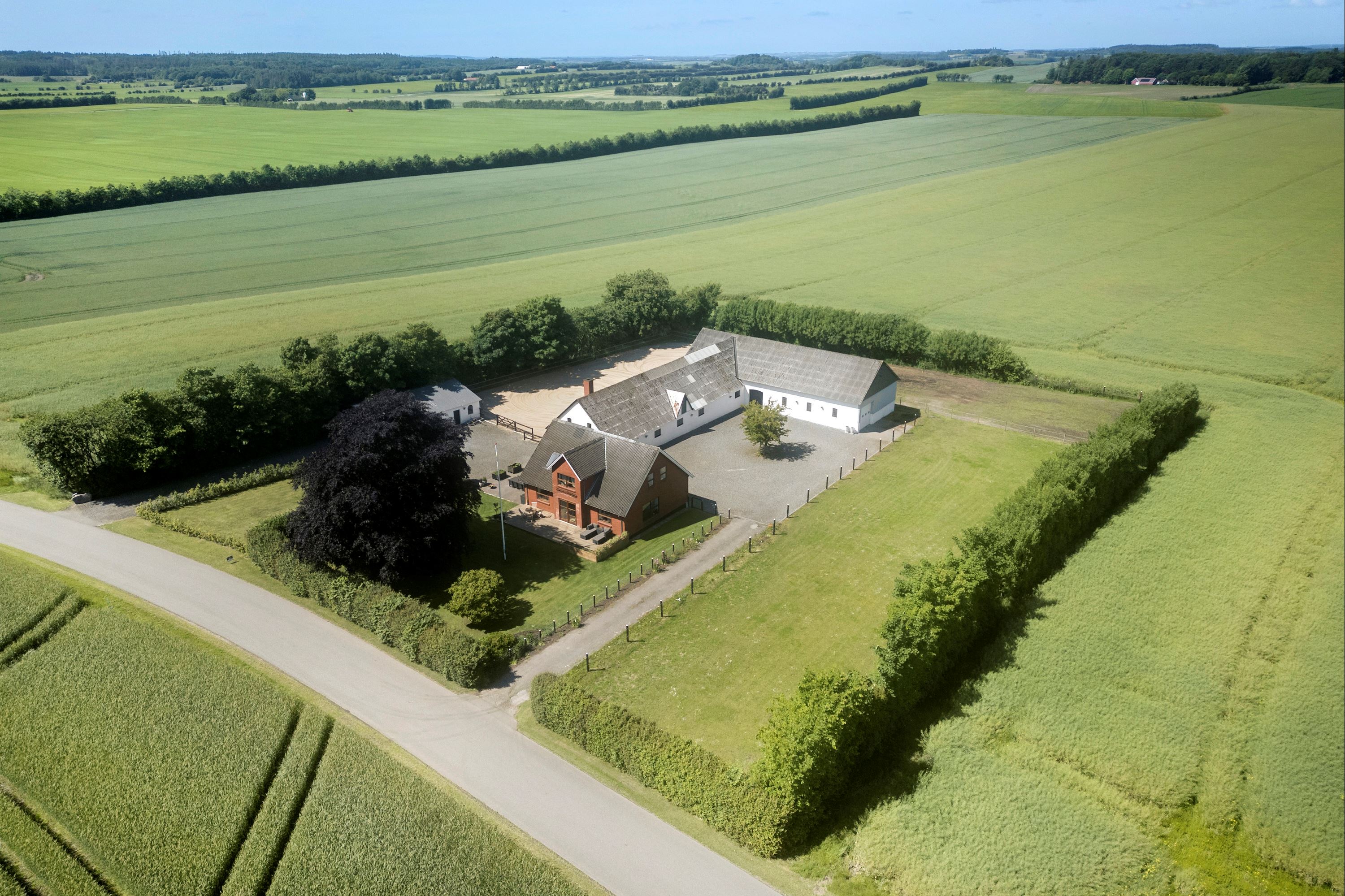 Landejendom på Torupvej 34 9640 Farsø.