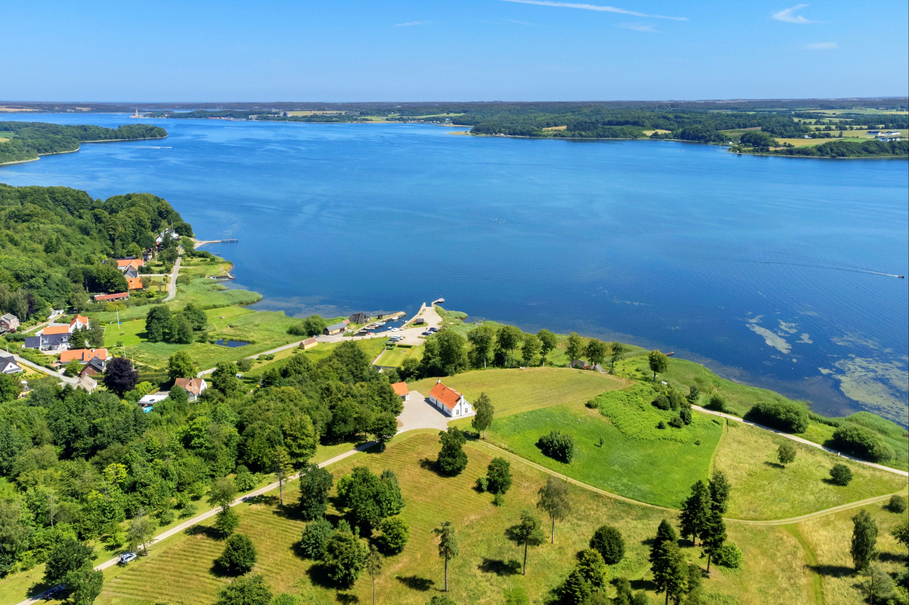 Landejendom på Løvdalsvej 9 9500 Hobro.