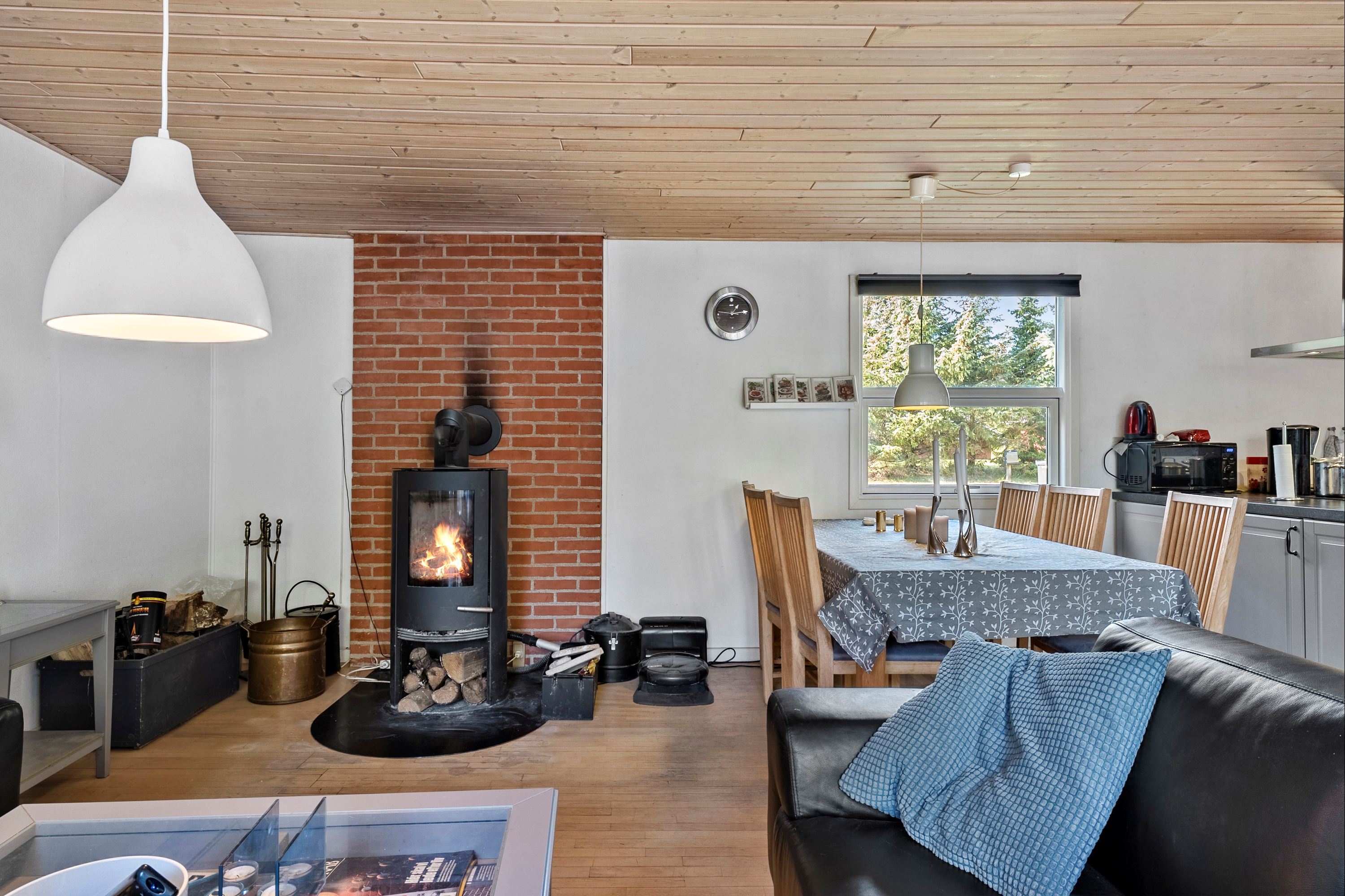 Hus – Hals, Hou Syd - Flere