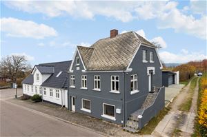 Hovedgaden 24, Ø Alling