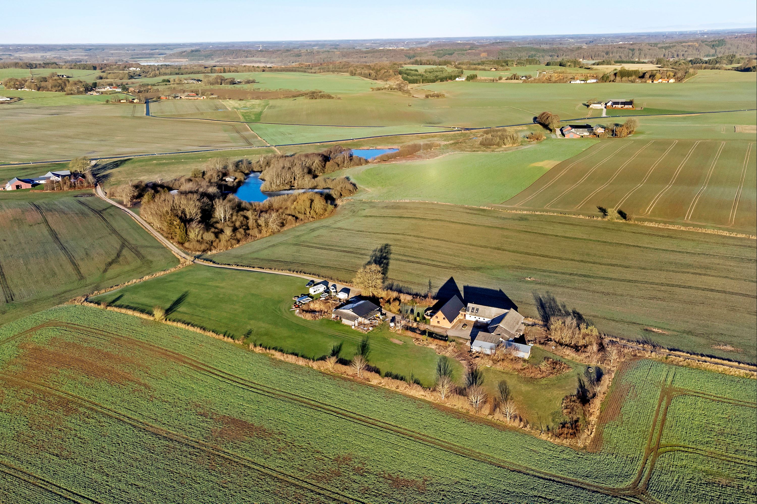 Landejendom på Lille Thorupvej 18 8860 Ulstrup.