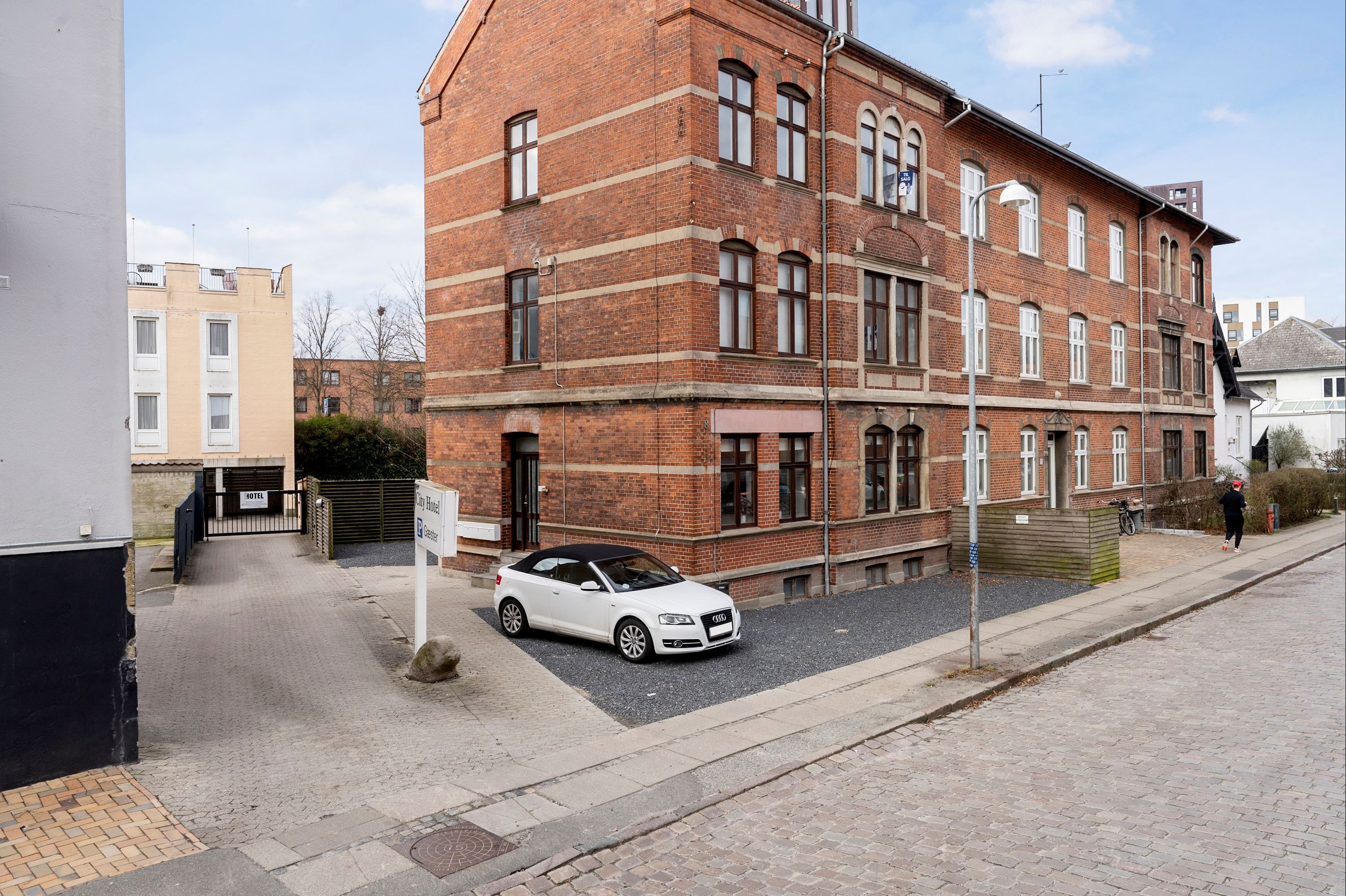 Ejerlejlighed på Pjentedamsgade 8, 0. 5000 Odense C.
