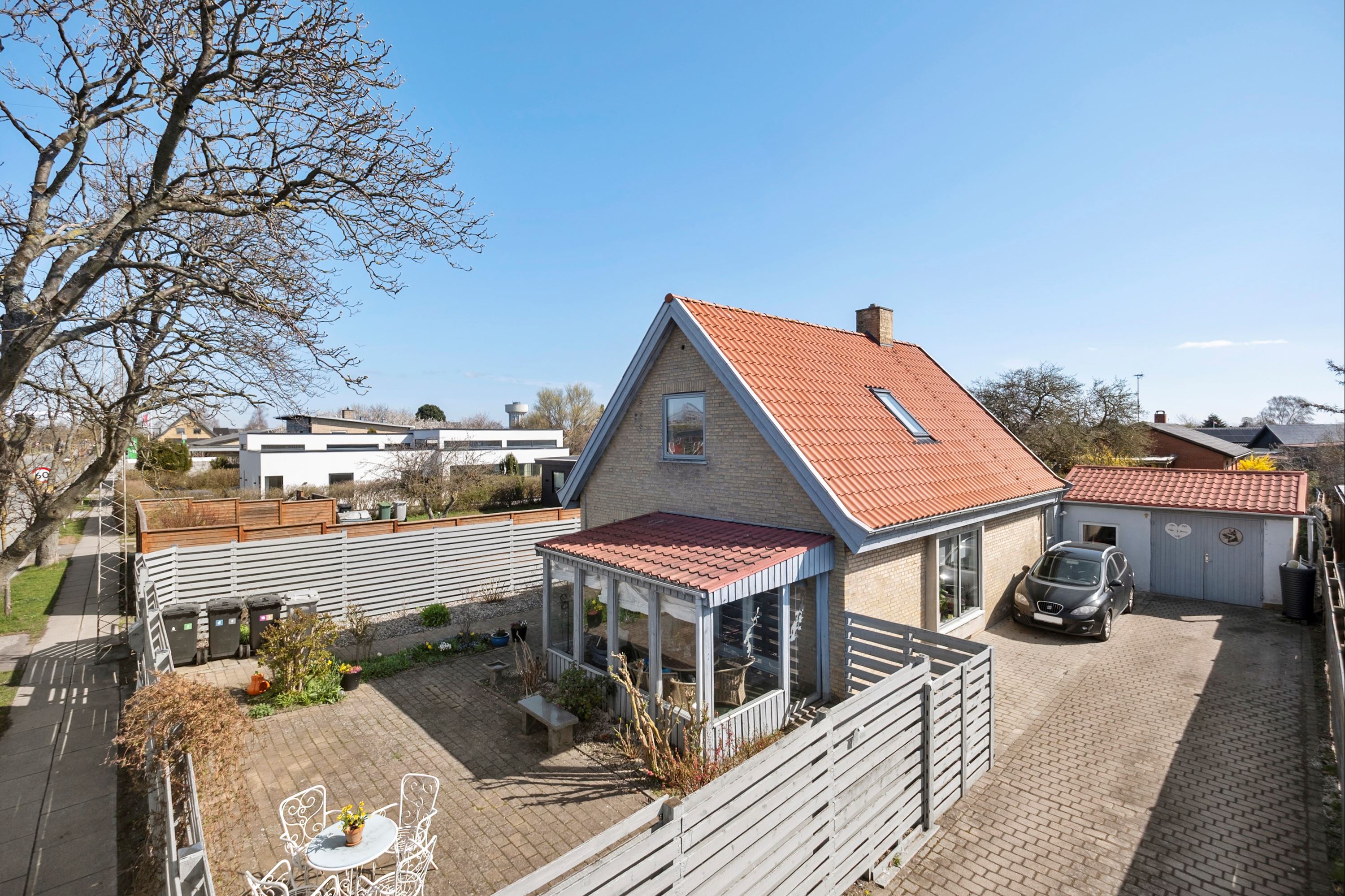 House, 129 m², land 600 m²
