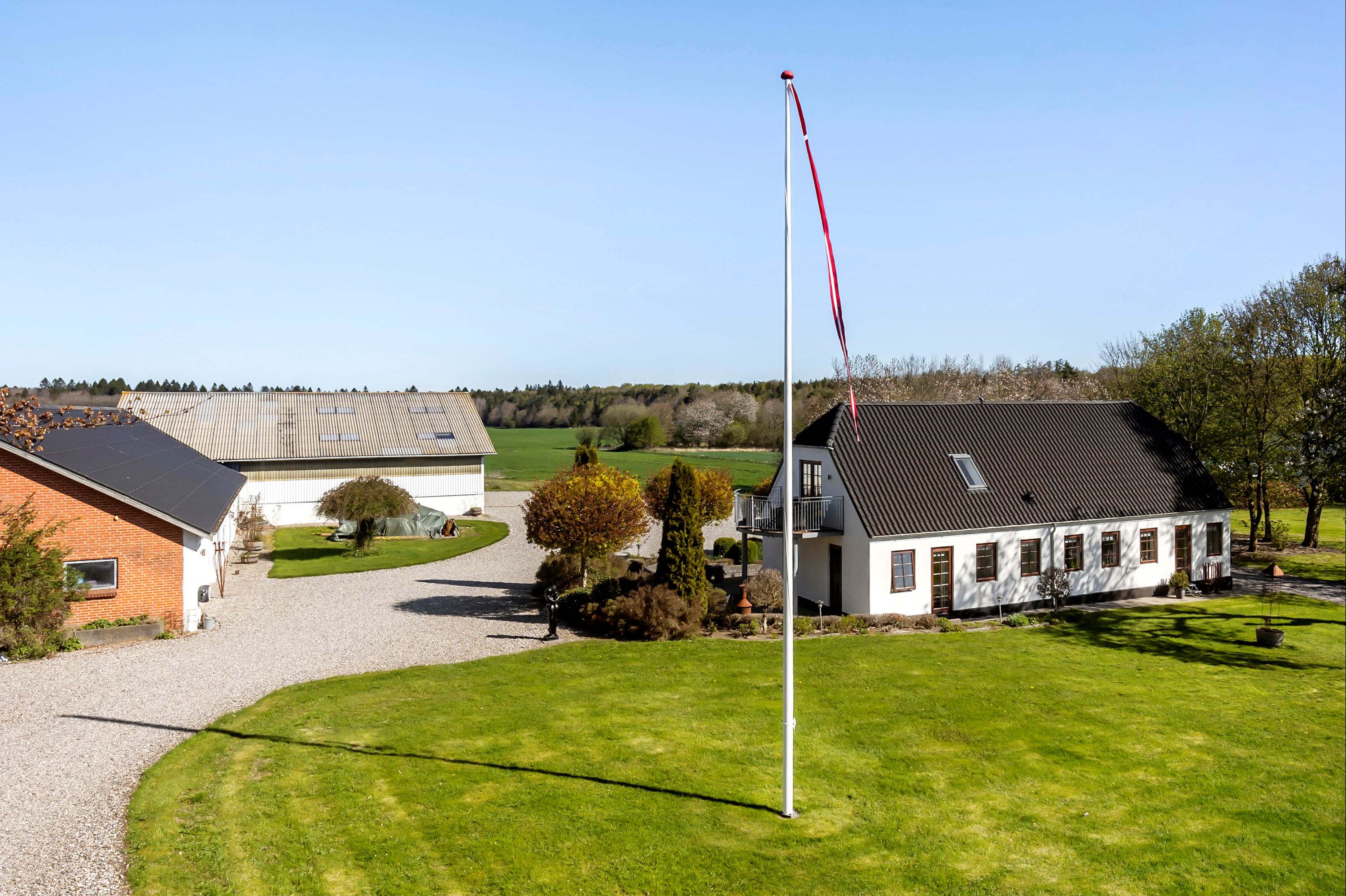 Landejendom på Ejstrup Møllevej 25 8990 Fårup.