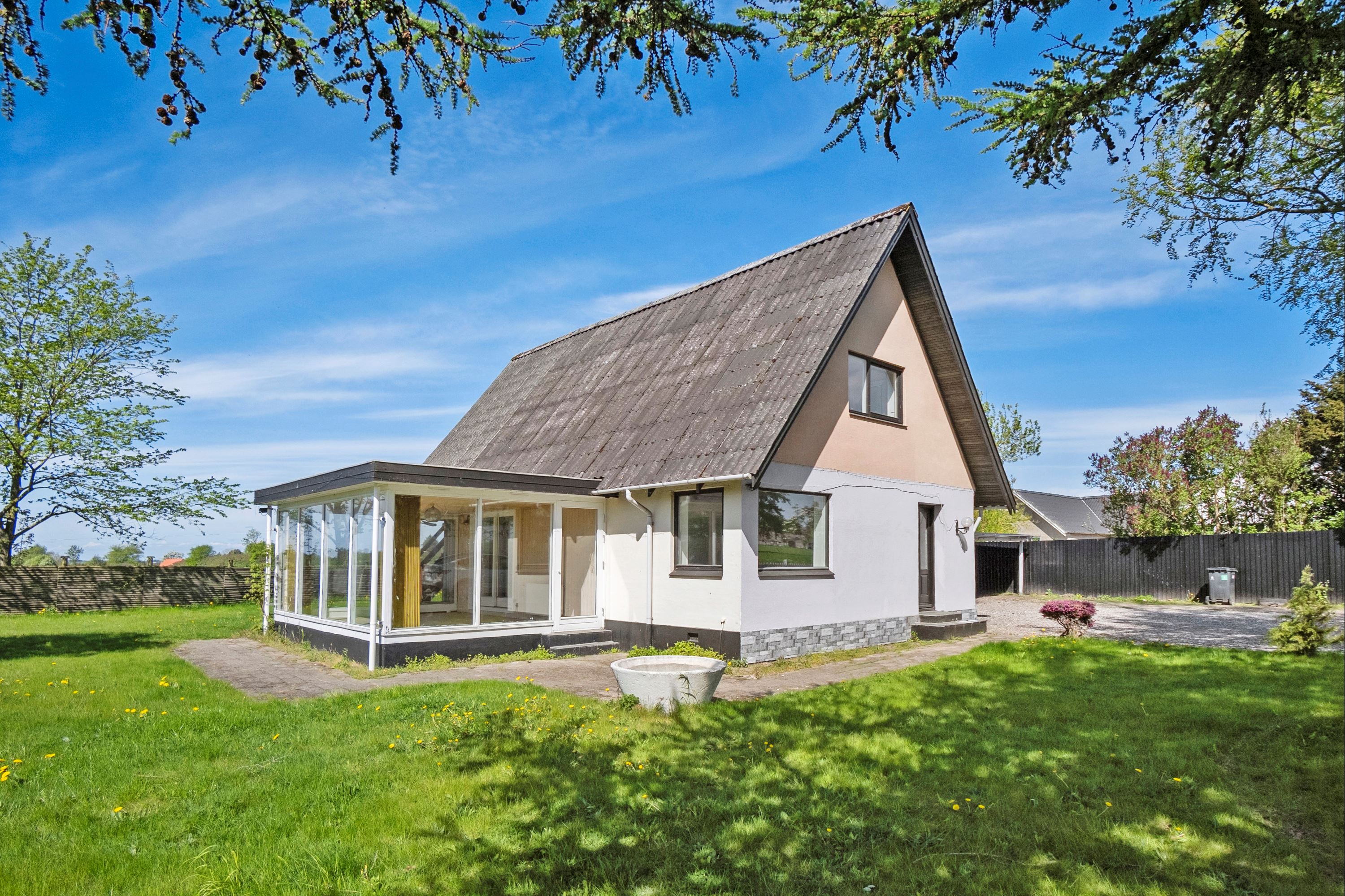 Villa på Landevejen 70 5683 Haarby.