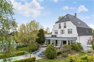 Villa til salg hos EDC Poul Erik Bech Vallensbæk Strand og Brøndby Strand