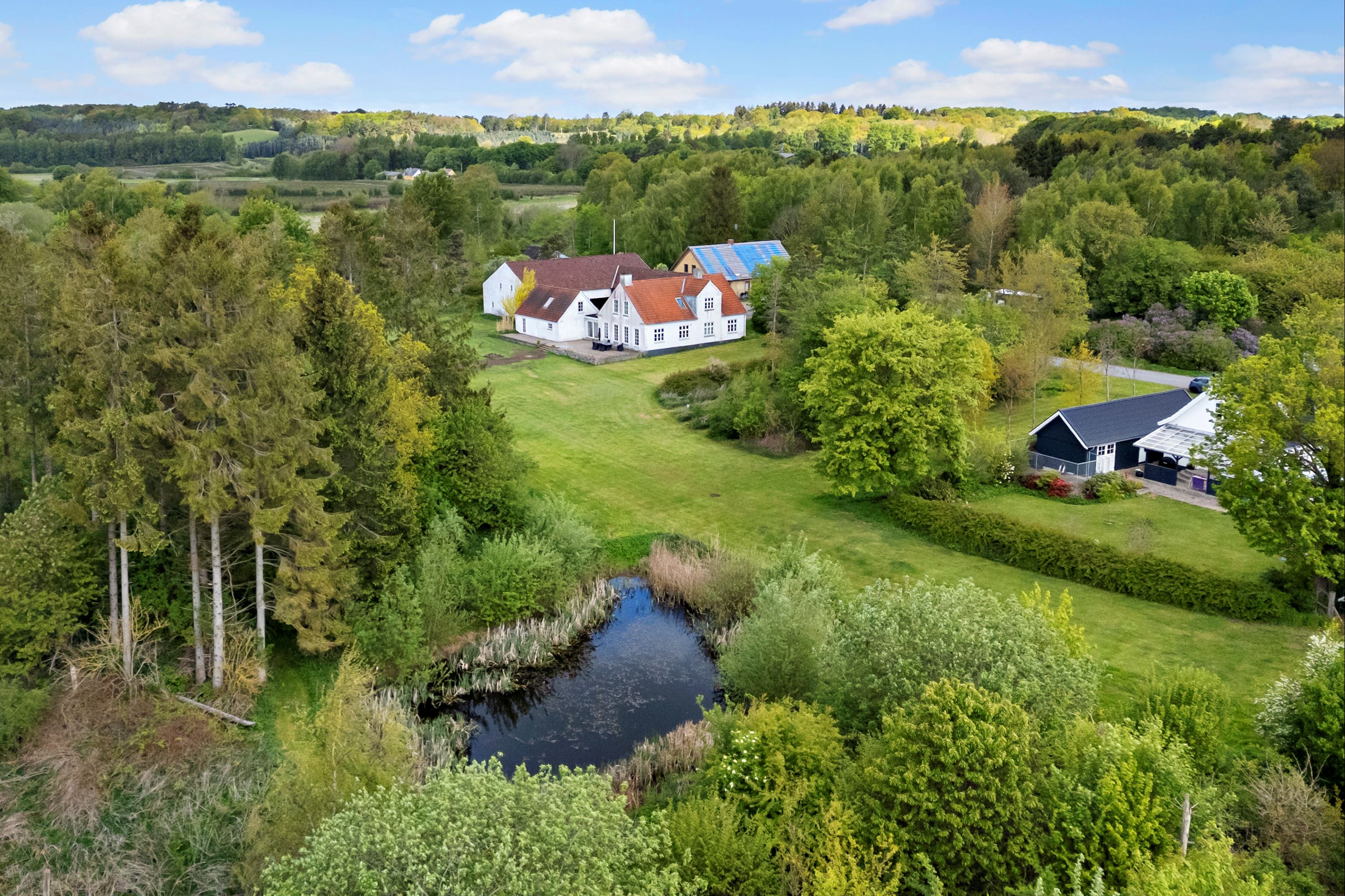 Landejendom på Åmosevej 30 4450 Jyderup.
