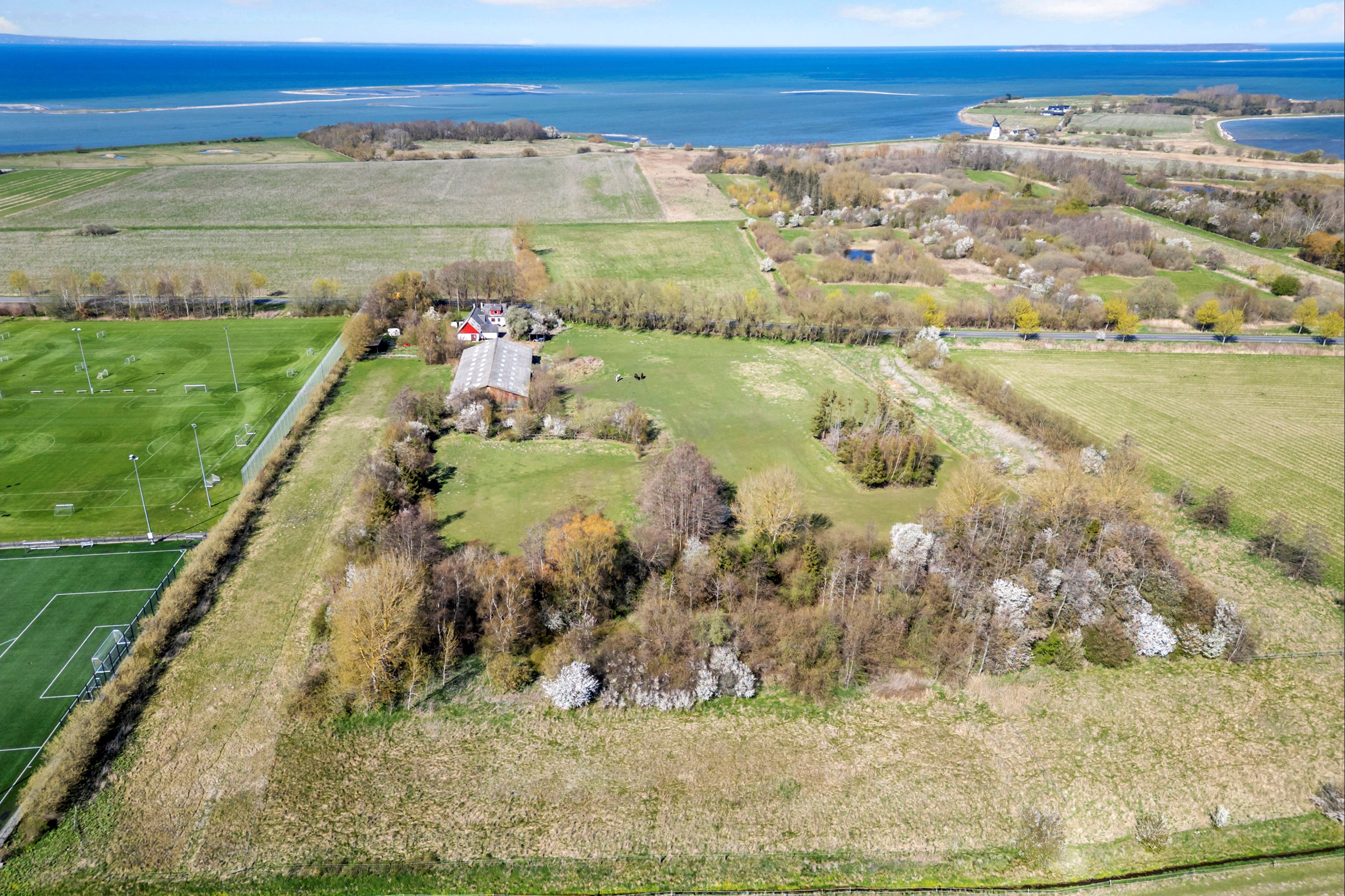 Landejendom på Gyldensteensvej 66 5400 Bogense.
