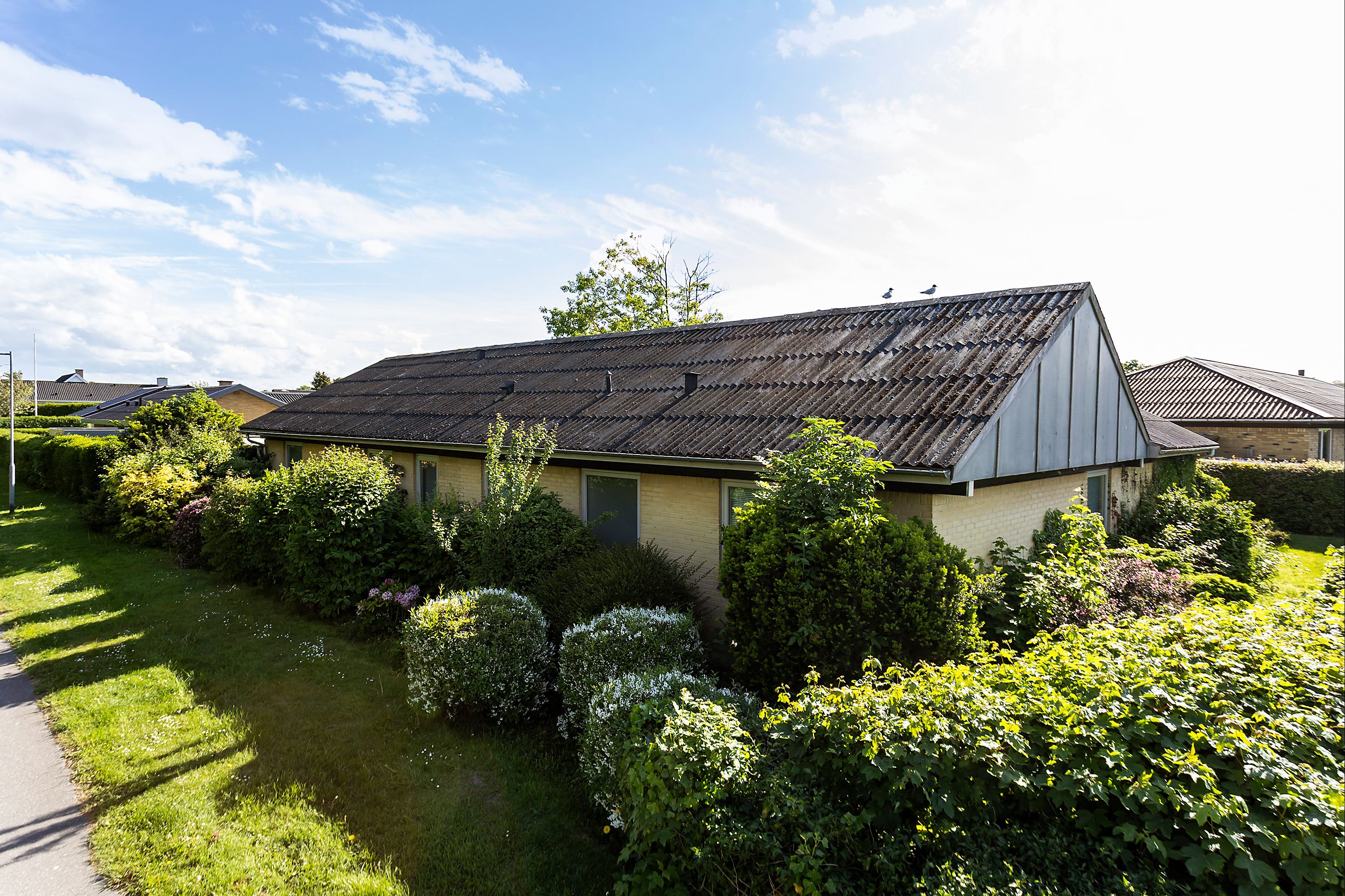 Villa på Dybbølvej 4 9900 Frederikshavn.