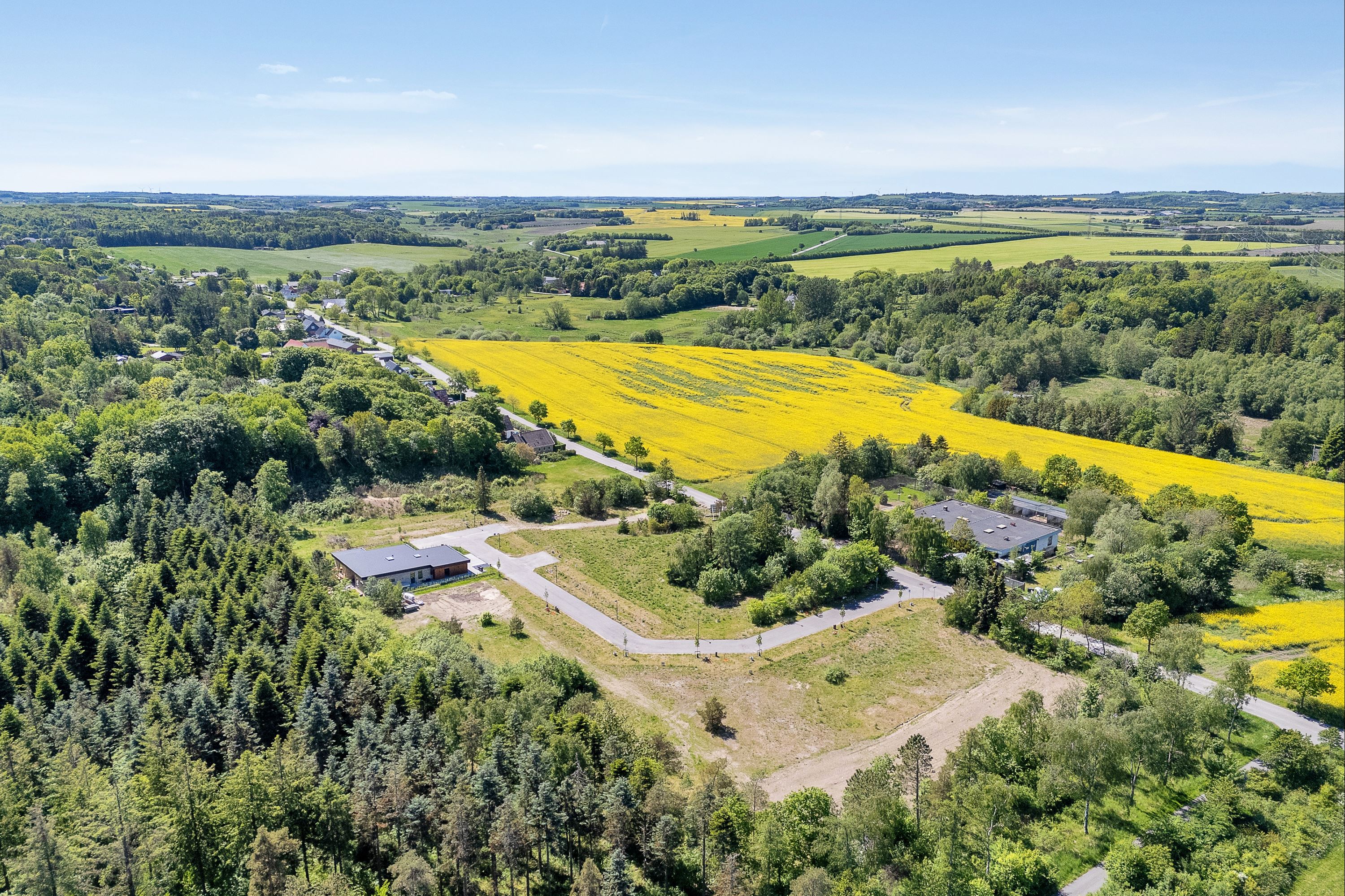 Land, 1344 m²