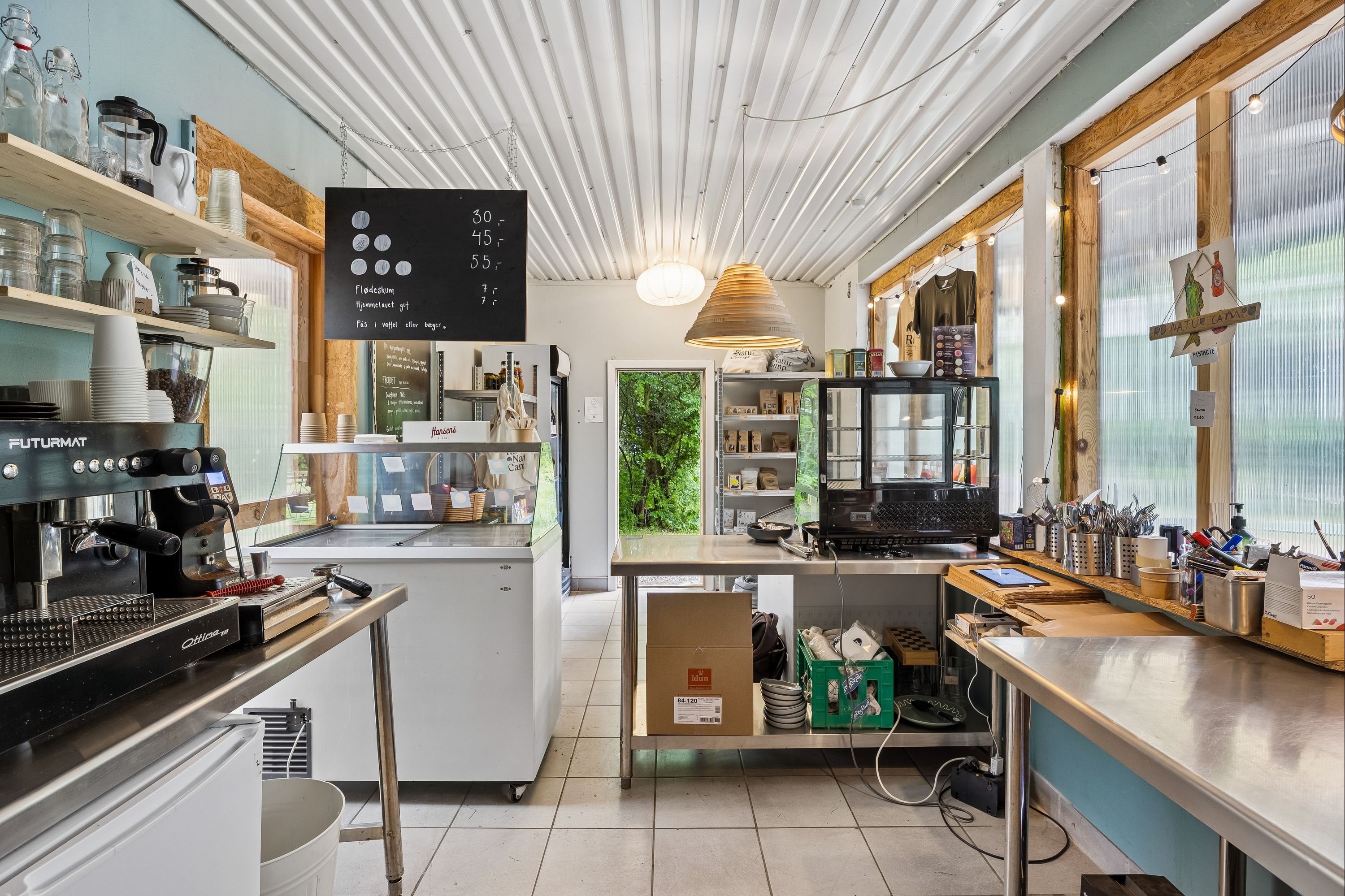 Hotel og Restaurant/Leisure/Blandet ejendom - Herredsvej 9b, 4944 Fejø - Flere