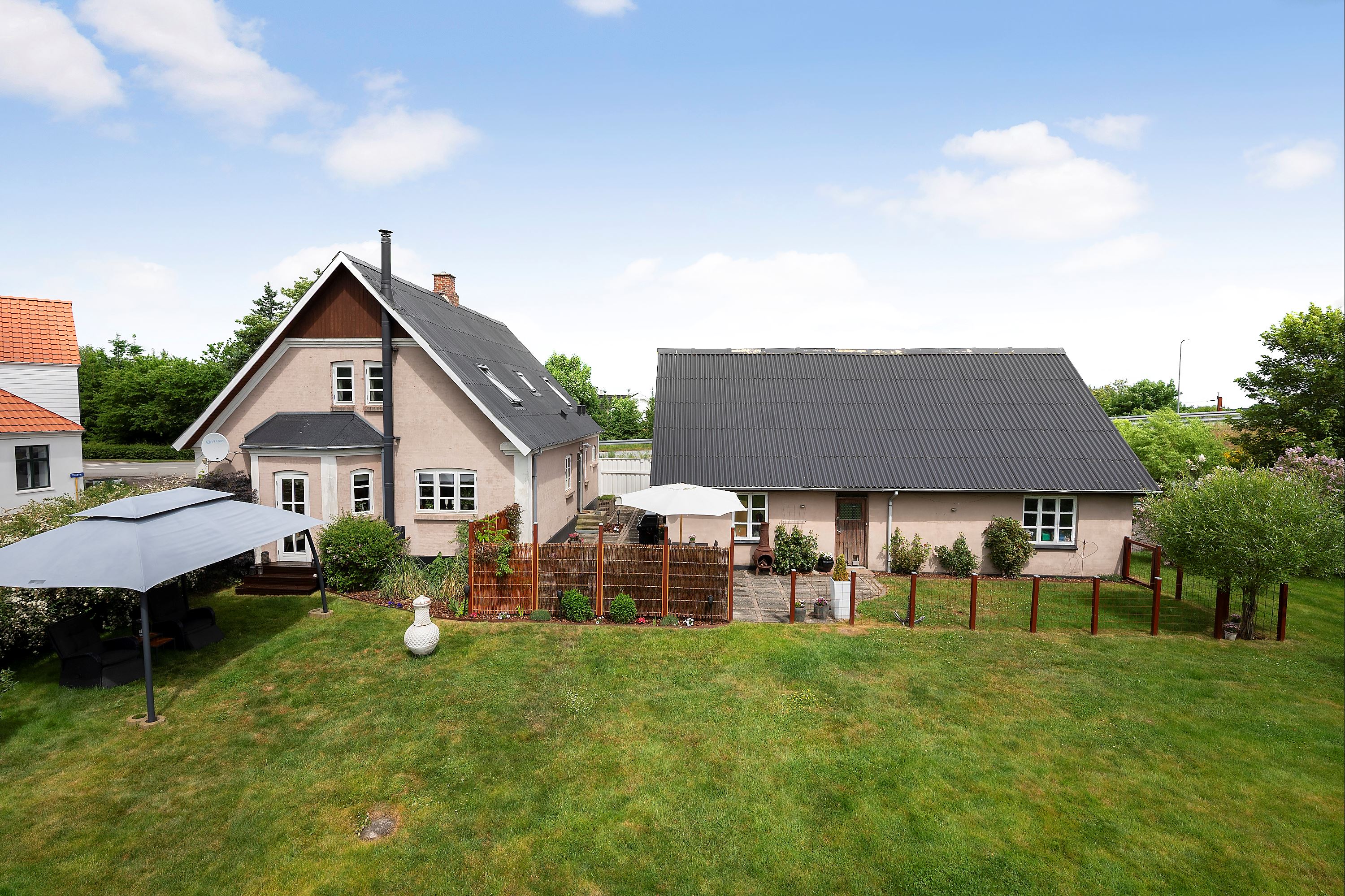 Villa på Villavej 1 4690 Haslev.