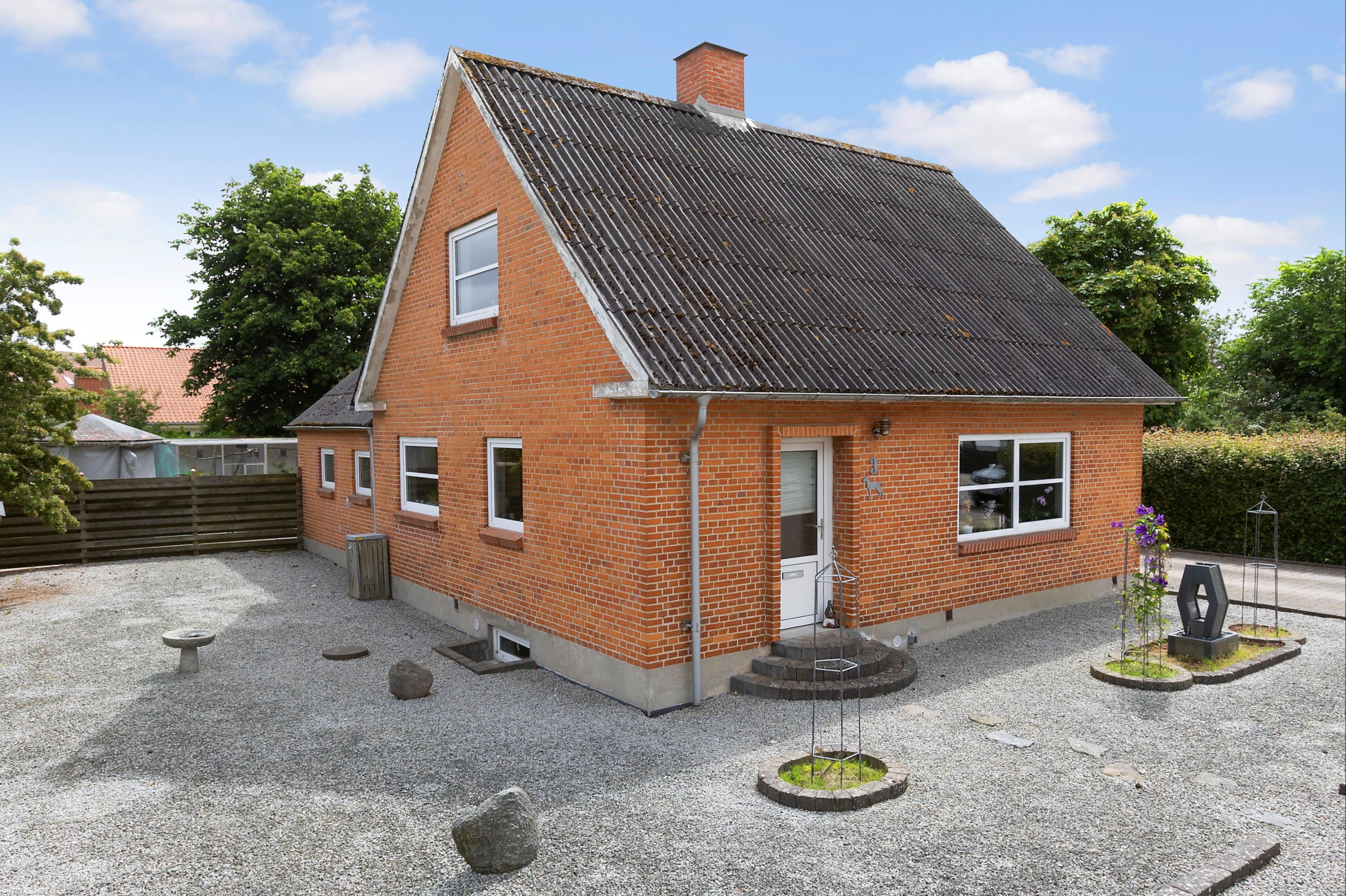Villa på Ny Høstemarkvej 3 9280 Storvorde.