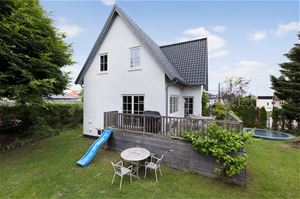 Villa til salg hos EDC Poul Erik Bech Lyngby & Virum