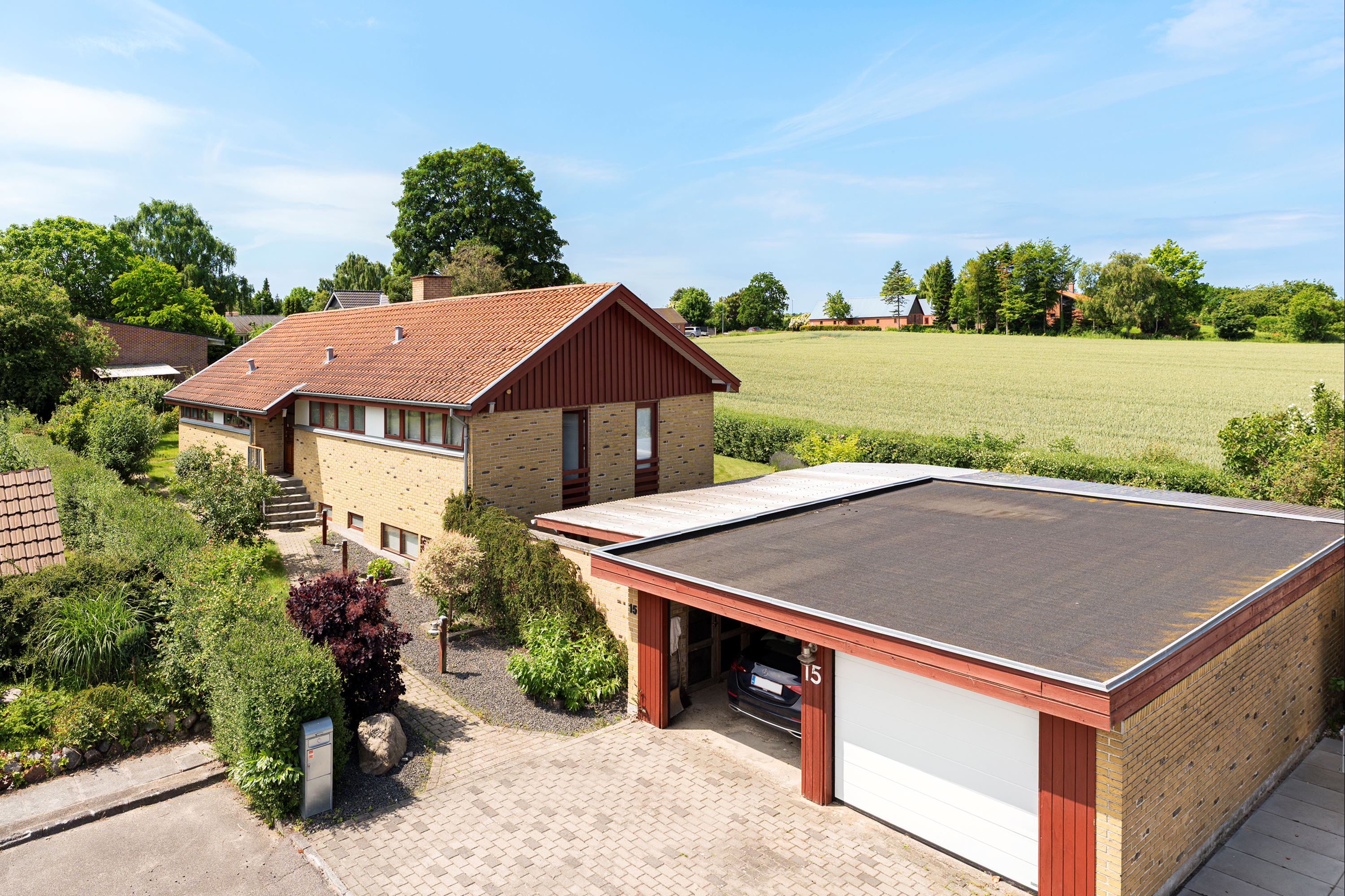Villa på Møllegårdsparken 15 8355 Solbjerg.