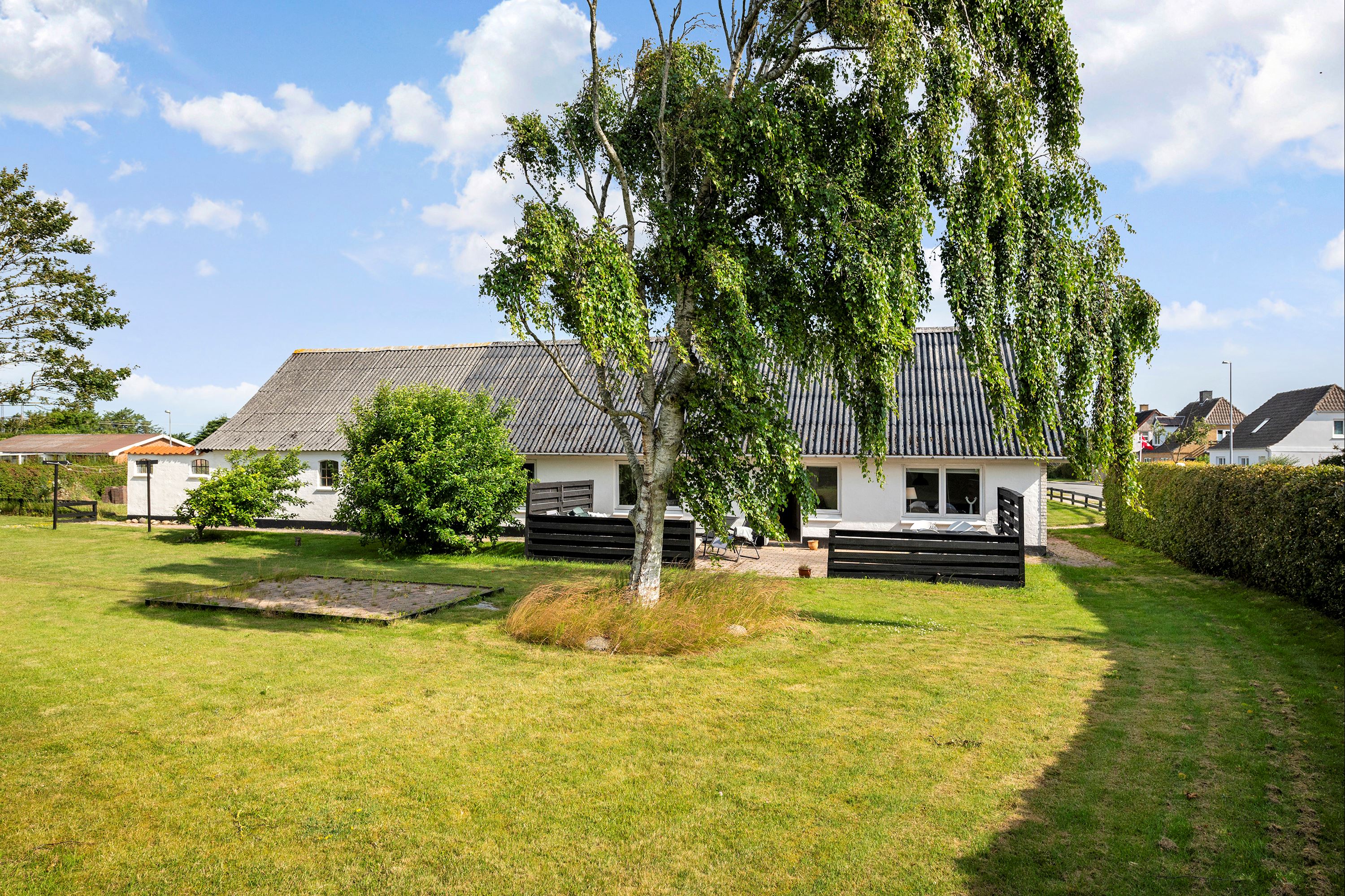Villa på Hovedgaden 77 9480 Løkken.