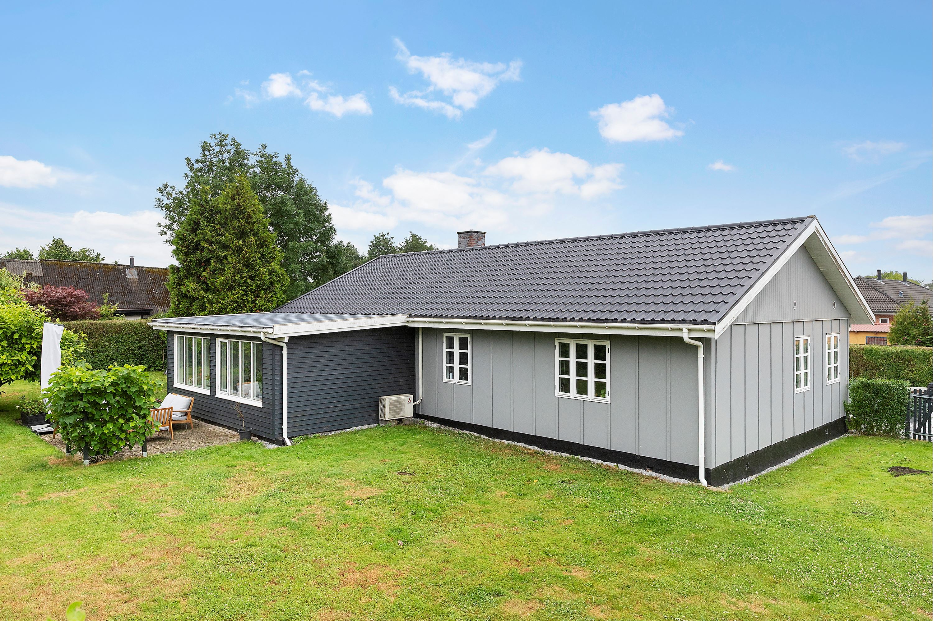 House, 120 m², land 959 m²