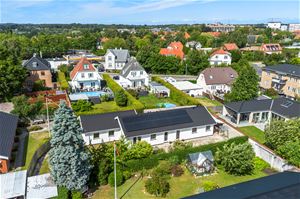 Villa til salg hos EDC Poul Erik Bech Lyngby & Virum