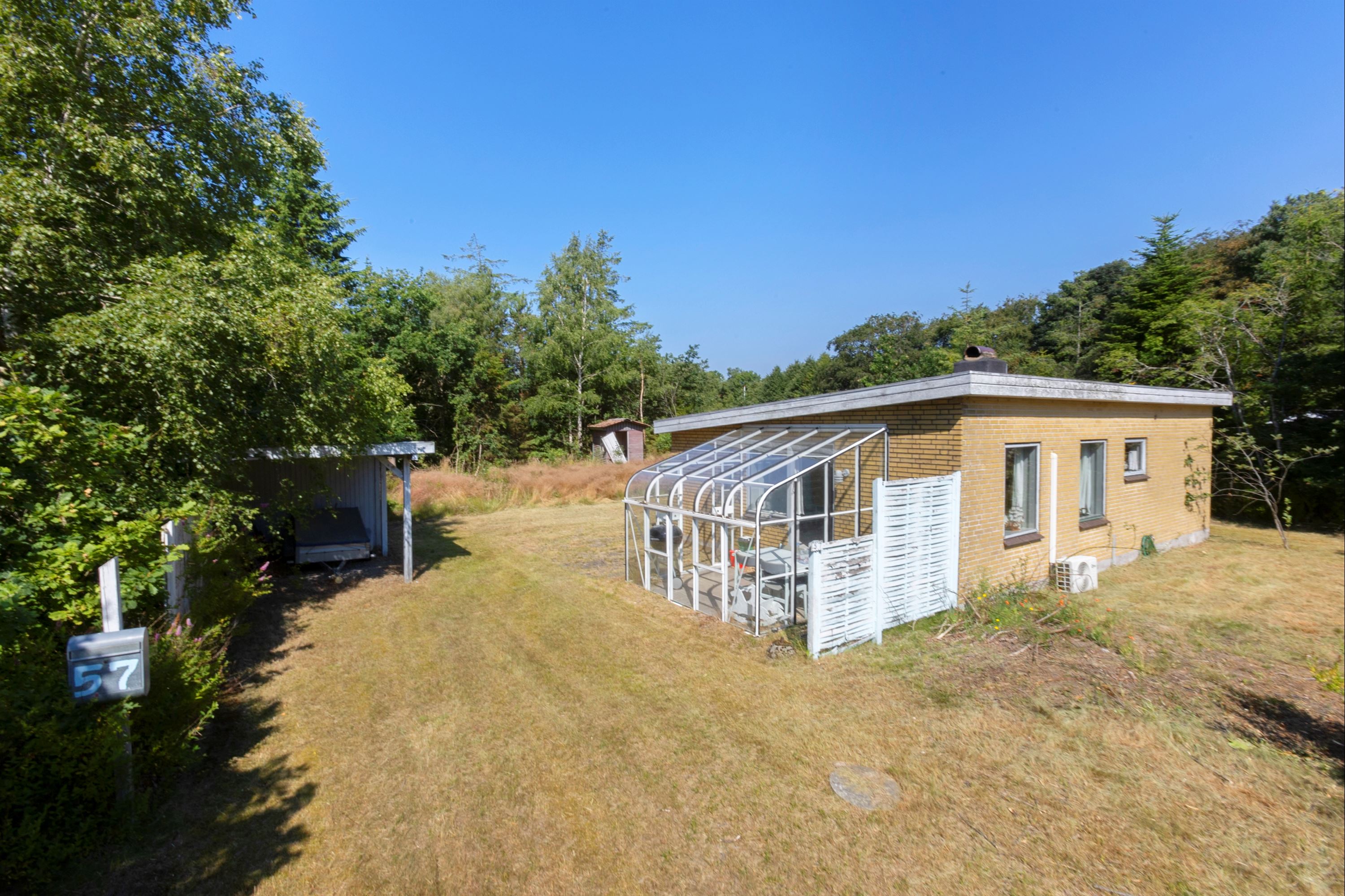 Fritidshus på Hou Vest 57 9370 Hals.