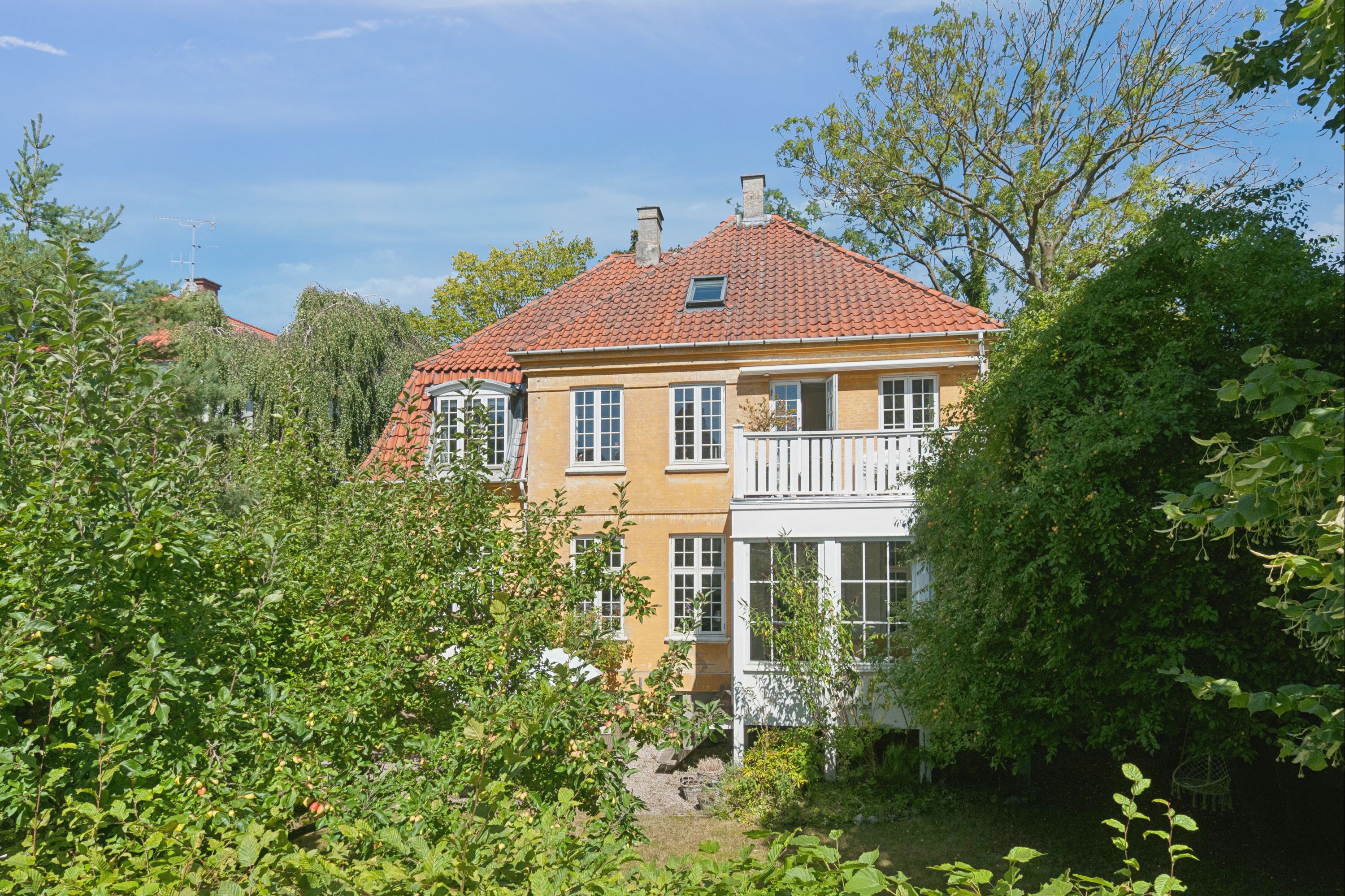 Høeghs Alle 2, st., 2820 Gentofte – billede 1 af 1
