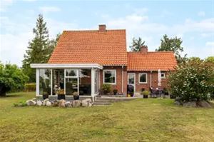 Villa på Bellingegårdsvej 2 4800 Nykøbing F.