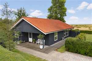Sommerhus til salg hos EDC Ejendoms Centret ApS