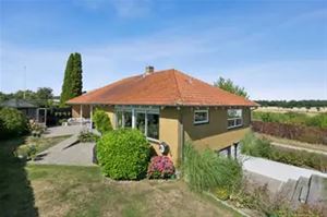 Villa på Munkevænget 29 8250 Egå.