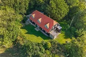 Villa på Vaarstvej 10 9260 Gistrup.