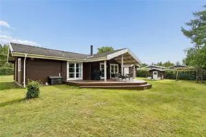 Skovduevej 28, 8400 Ebeltoft – billede 1 af 1
