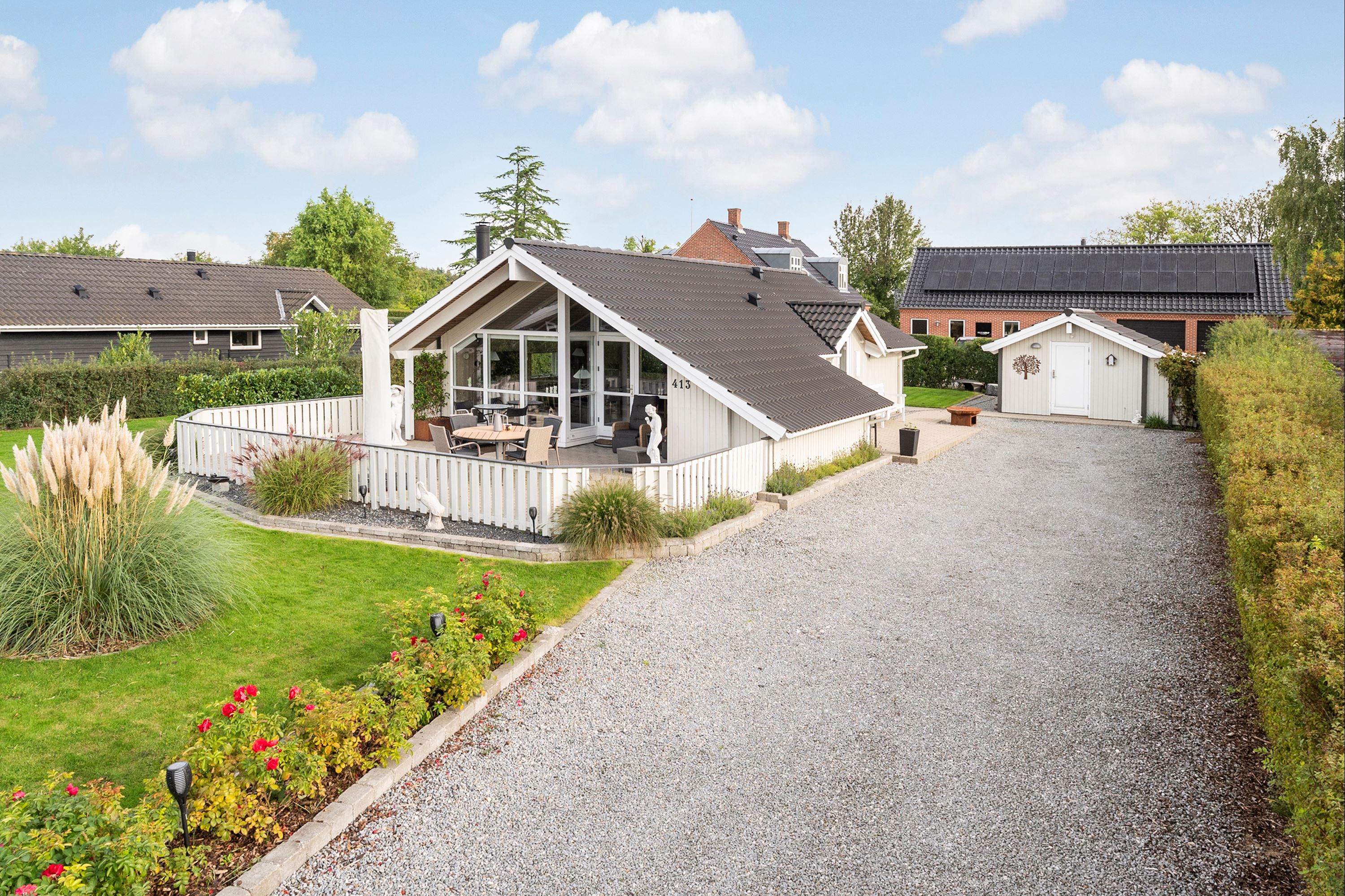 Pøt Strandby 413, Østrup, 7130 Juelsminde – billede 1 af 1