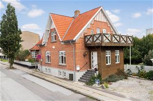 Ågade 13