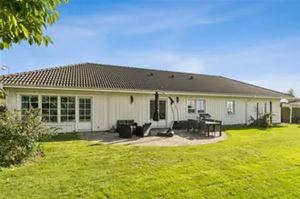 Hermelinvej 2, 4690 Haslev – billede 1 af 1
