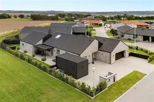 Riddersporebakken 26, 8930 Randers NØ – billede 1 af 1