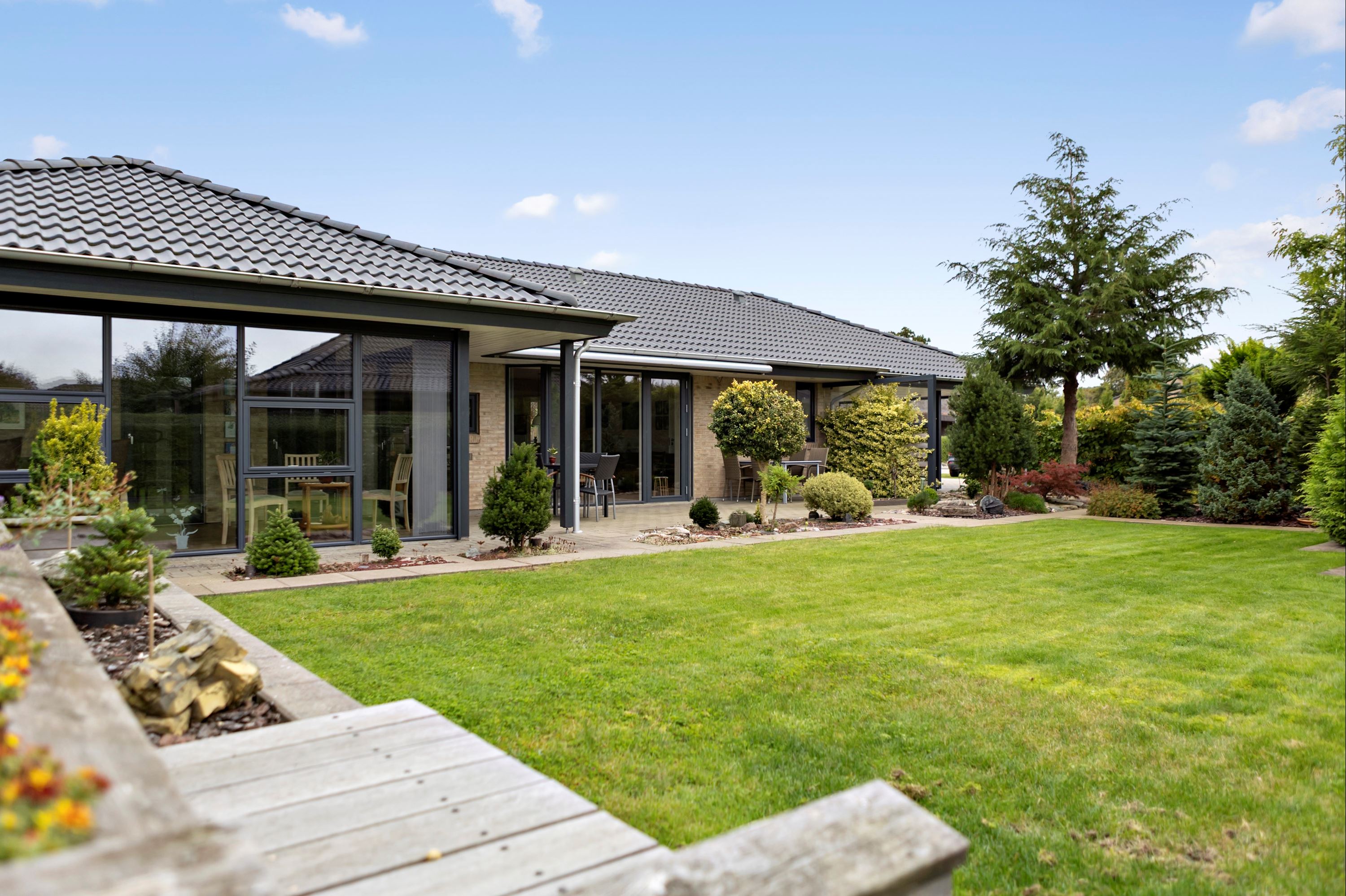 Dar, 133 m², art 825 m²