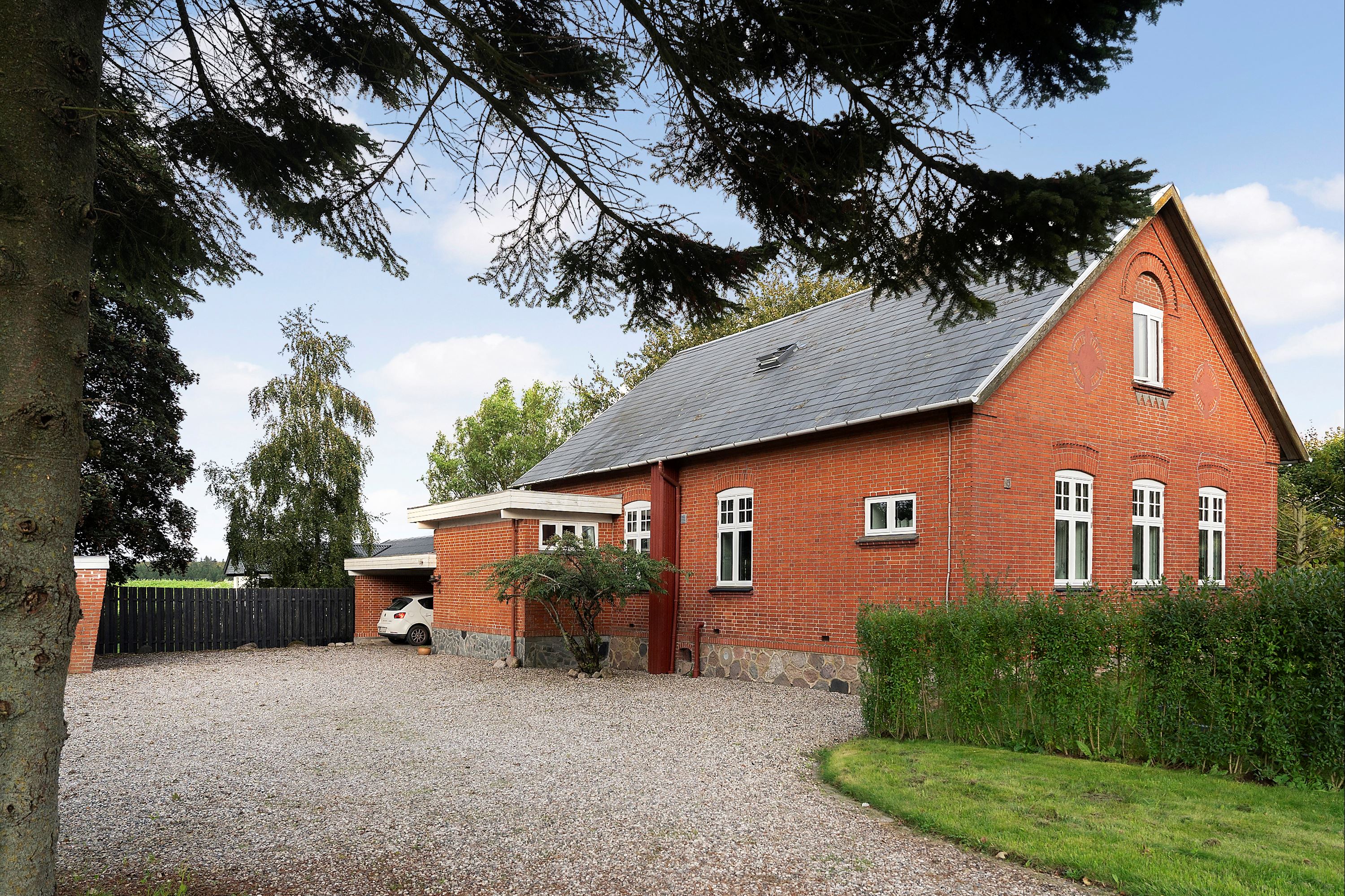 Boring 6, Rask Mølle - Villa til salg