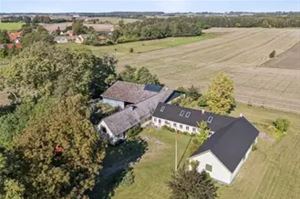 Hyllested Bygade 19, 8400 Ebeltoft – billede 1 af 1