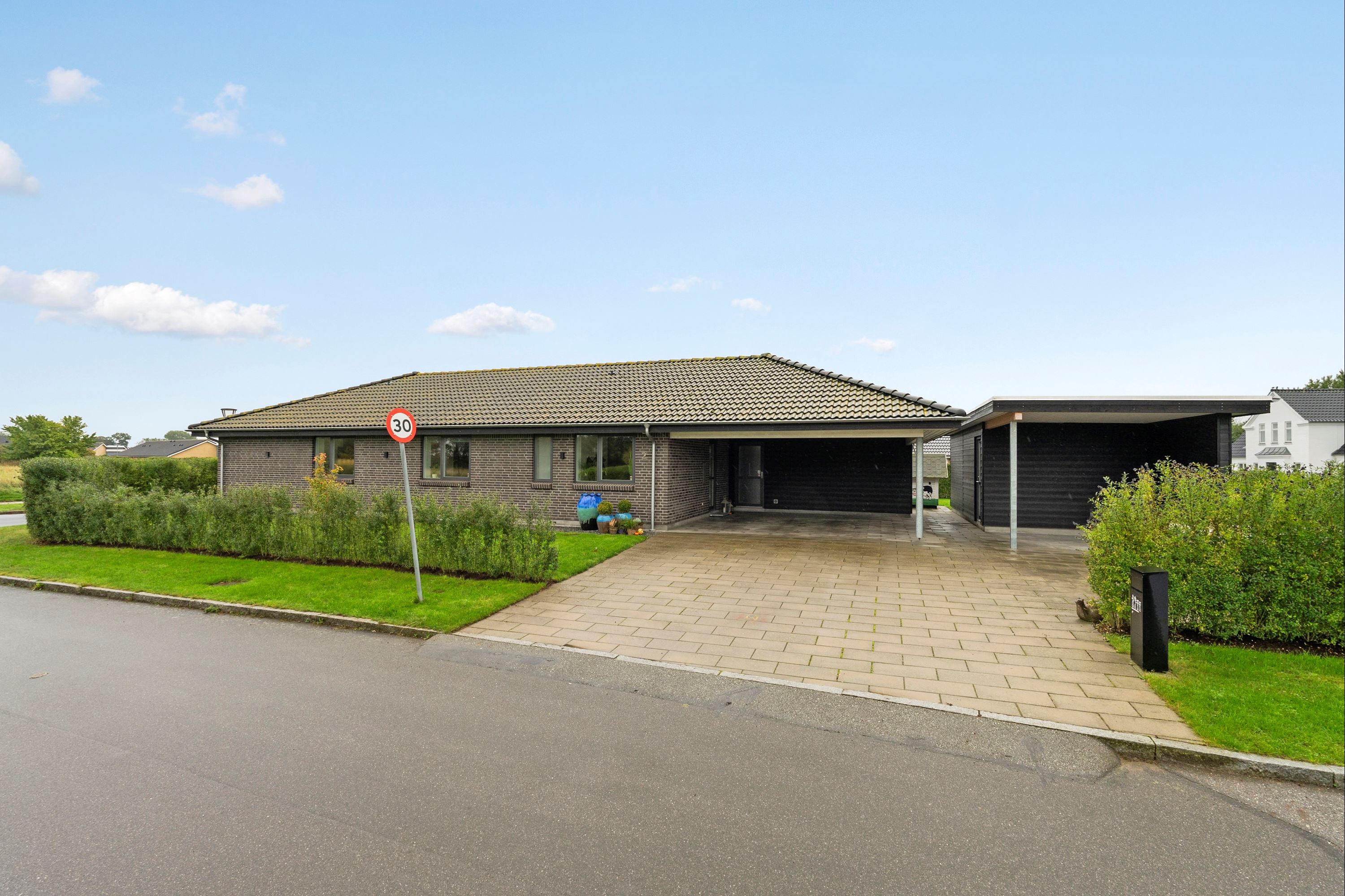 Riddersporen 2, Fraugde, 5220 Odense SØ – billede 1 af 1