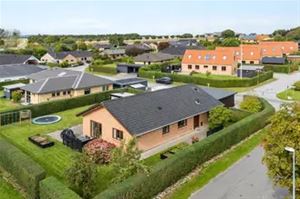 Rudbjergvej 1, 8370 Hadsten – billede 1 af 1