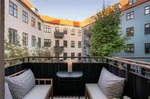 Store Strandstræde 18E, 1., 1255 København K – billede 1 af 1