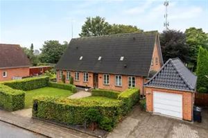 Søndergade 10, 7490 Aulum – billede 1 af 1