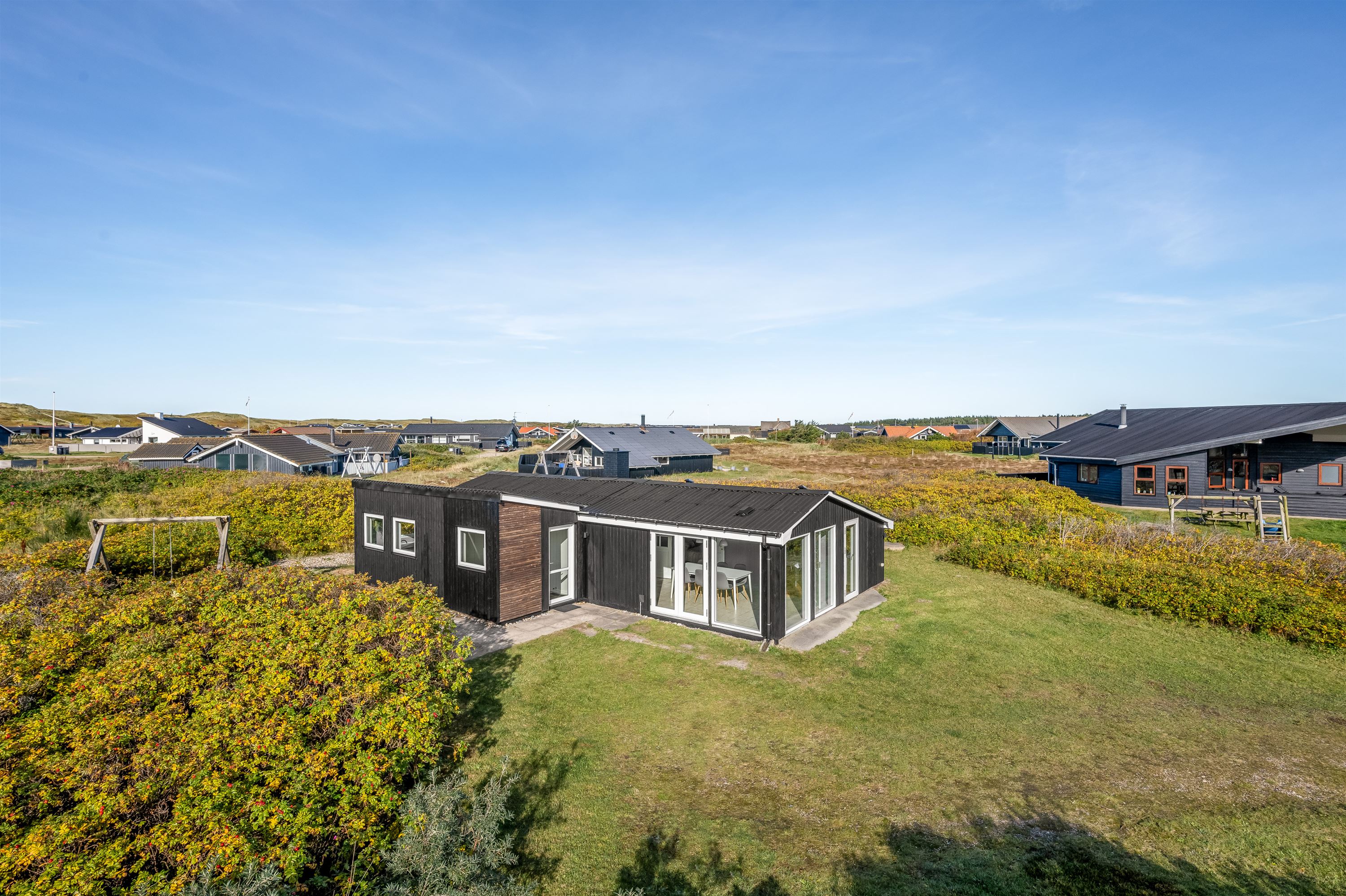 P Chr Dahls Vej 30, Bjerregaard, 6960 Hvide Sande – billede 1 af 1